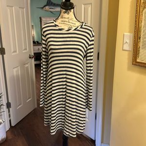 Alia size medium striped dress white and blue used light wear
